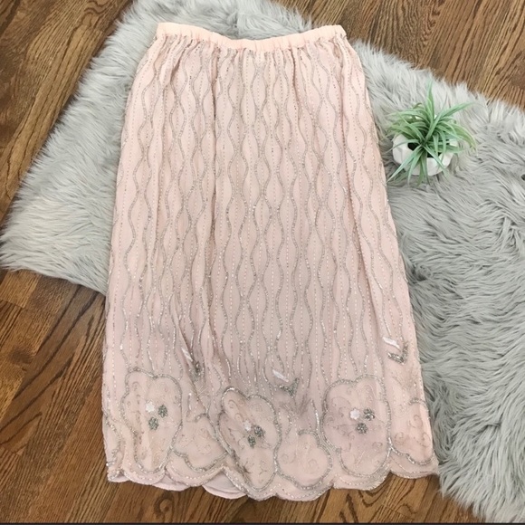 Dresses & Skirts - Blush beaded midi skirt
